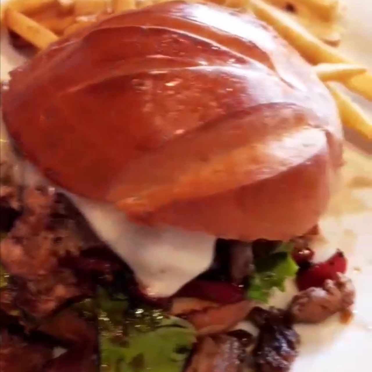 BURGER - THE LEGENDARY