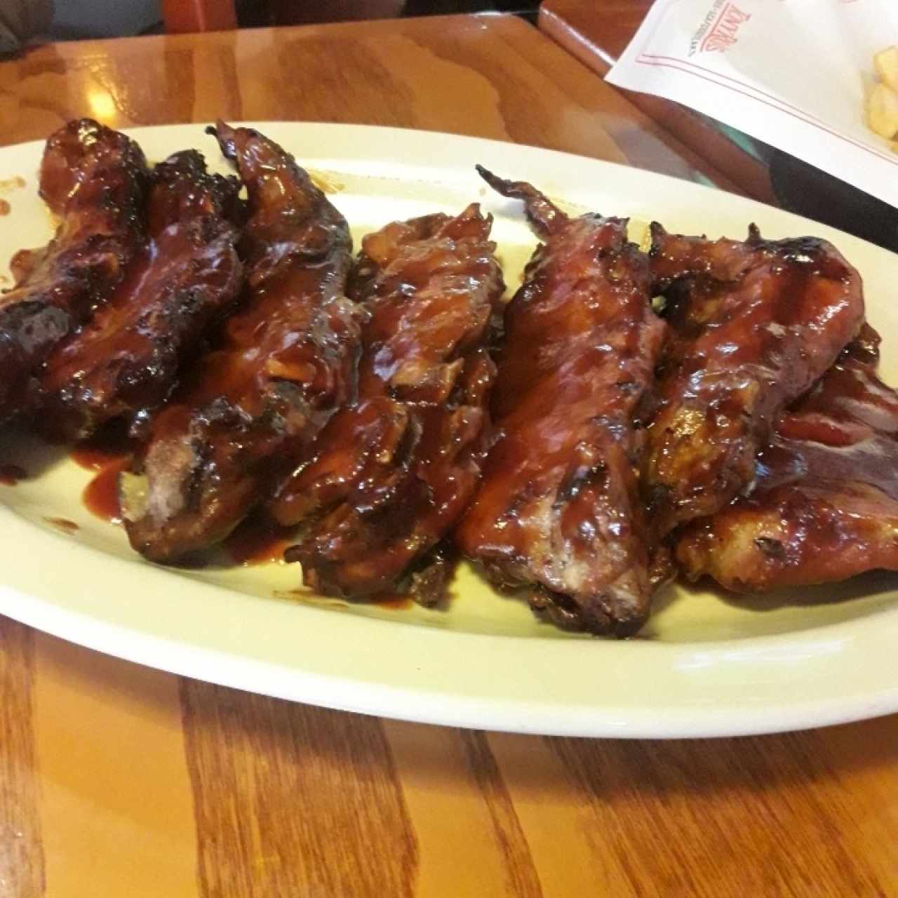 Costilla de cerdo en barbacoa