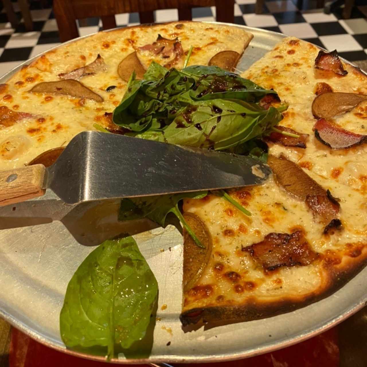 Pizza Pera Gorgonzola 