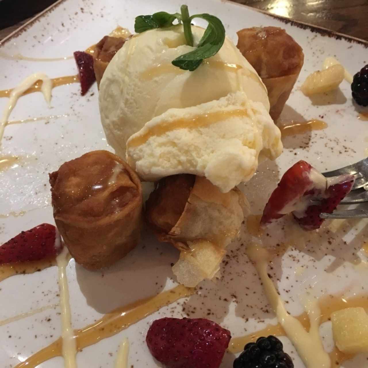 Banana spring rolls