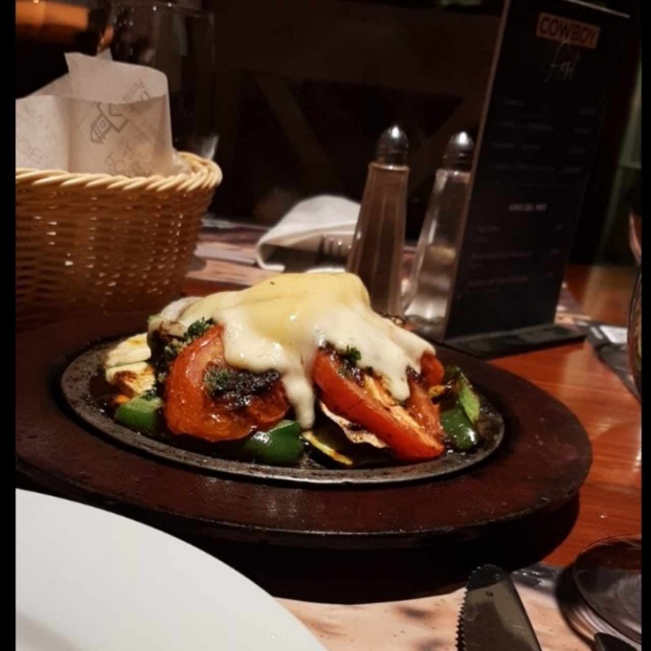 Parrillada de Vegetales con Mozzarella (6 oz).