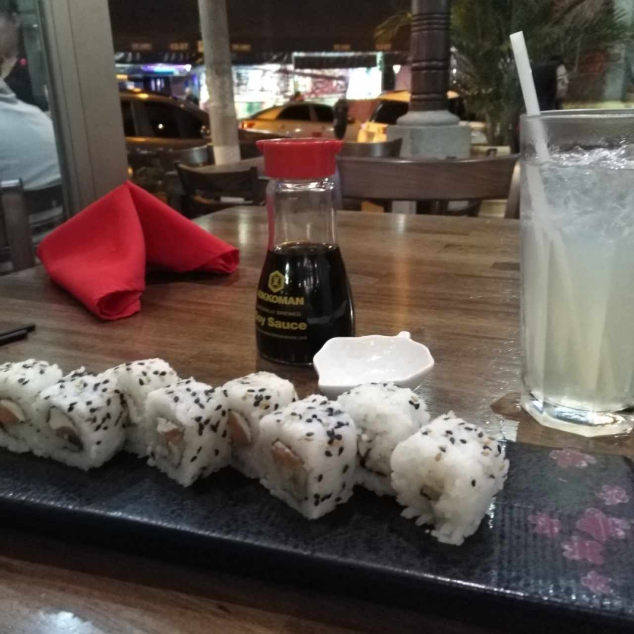 Philadelphia roll y limonada