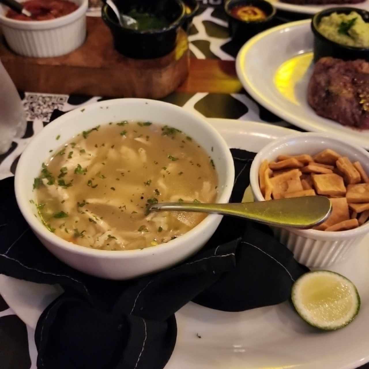 Sopas - Caldo Real Antigueño