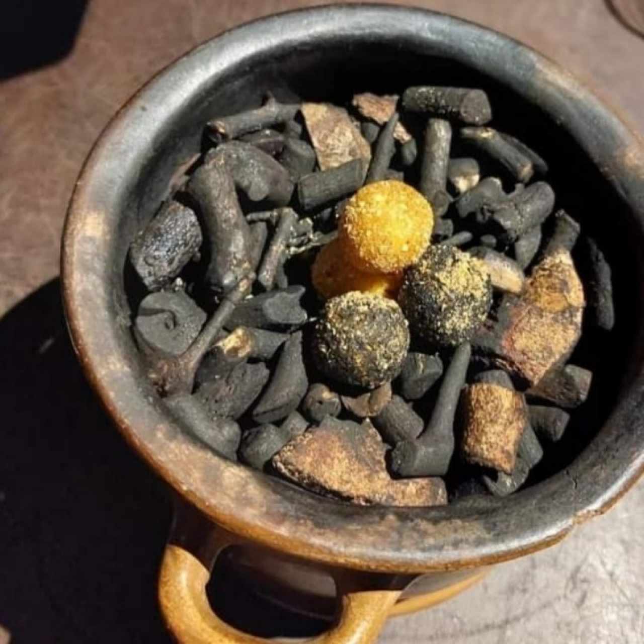 Atol de elote echo croquetas. 
