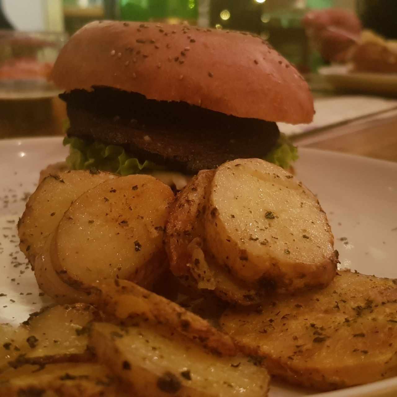 PANES - Hongo Burger
