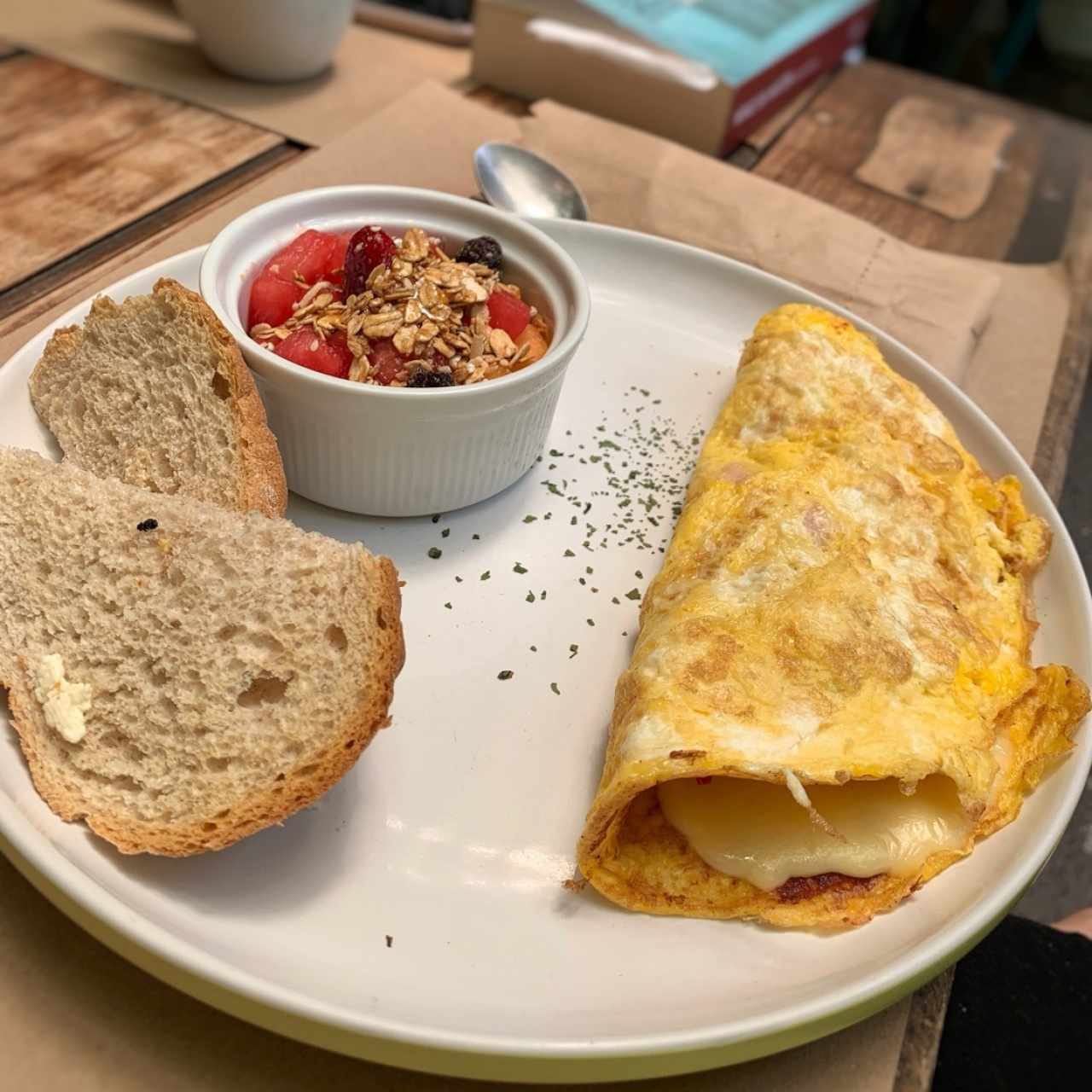 BIEN CONTENTOS - El Omelette