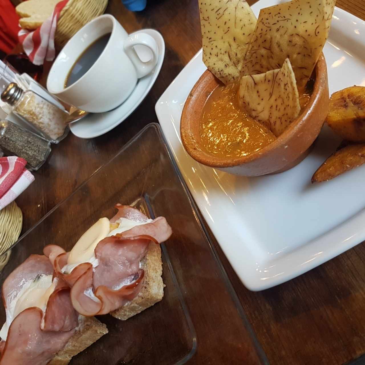 Huevos al Jamon