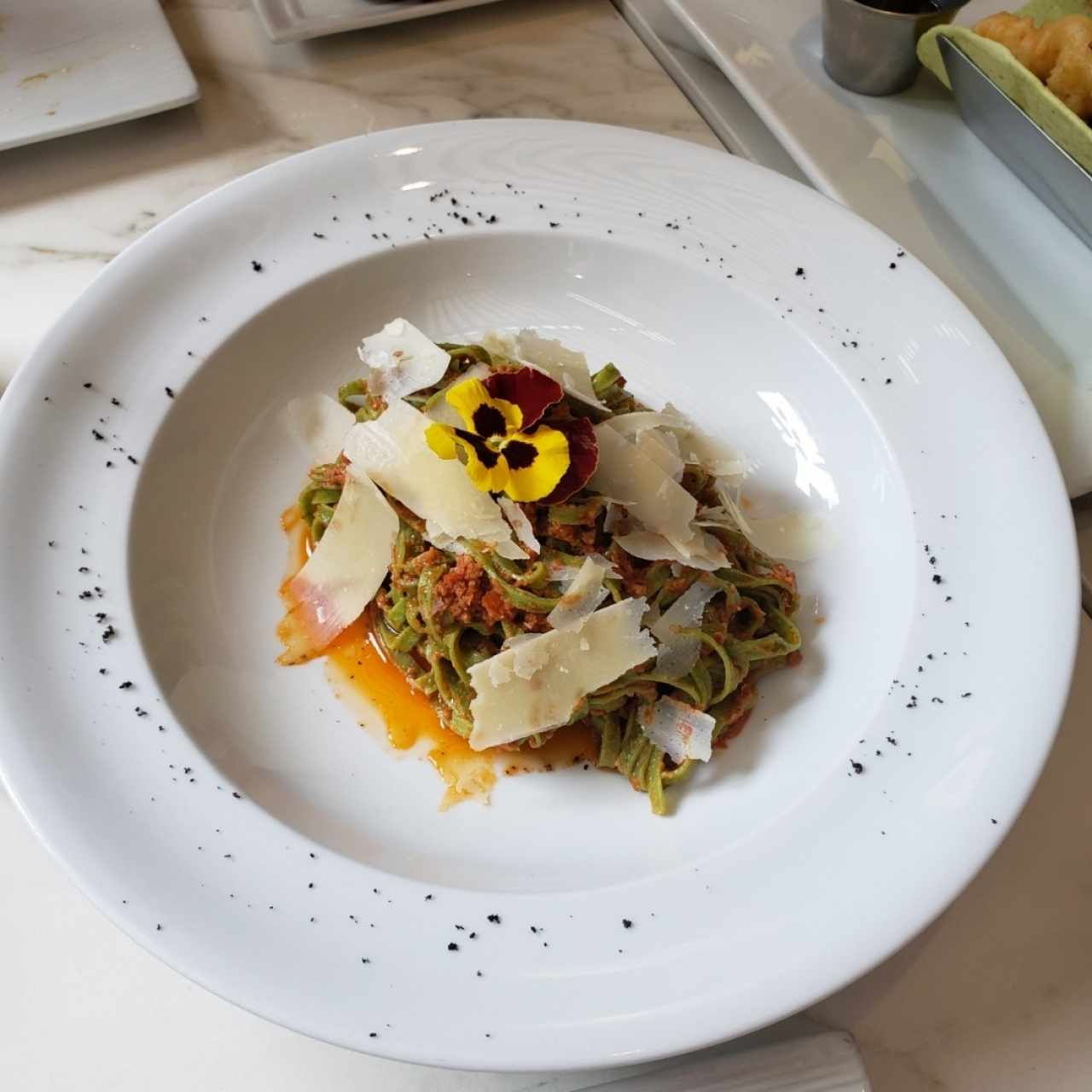 Nido de tallarín vegetariano, Chianti