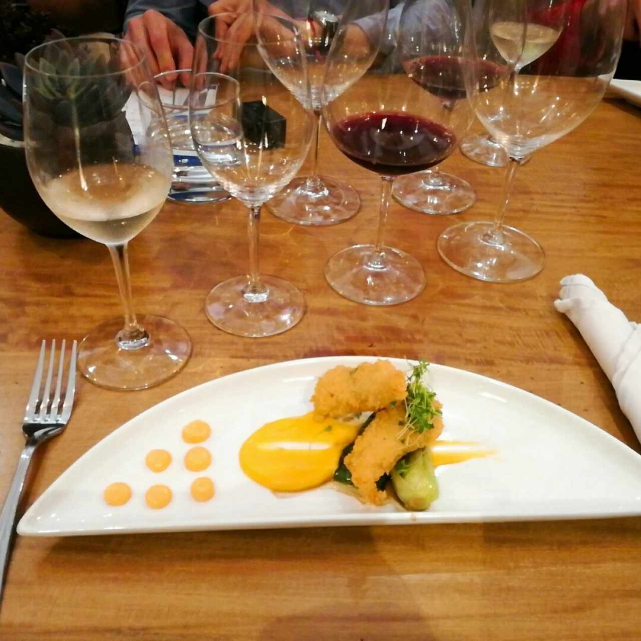 Camarones Tempura y Variedad de Vinos
