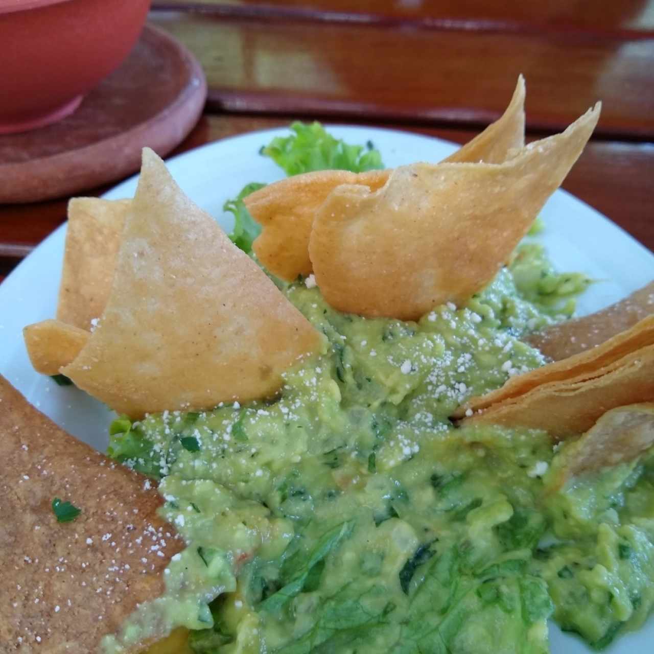 Nachos con guacamole