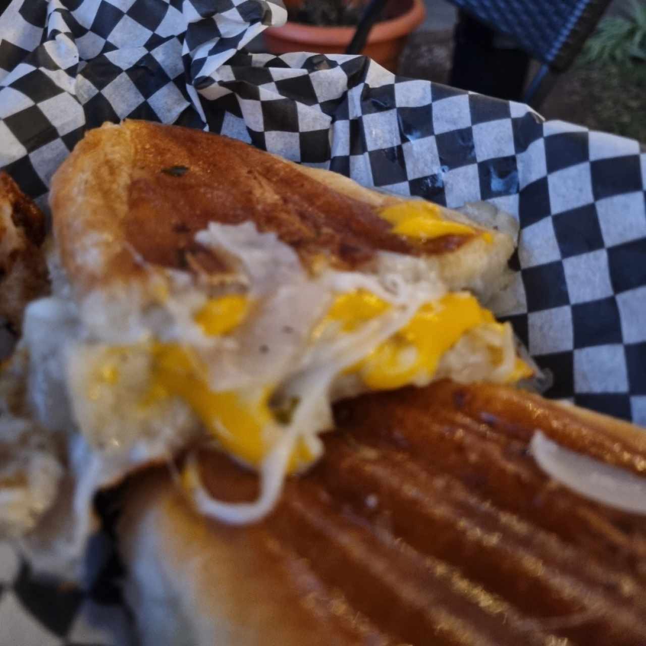 panini 4 + 1 con cebollas