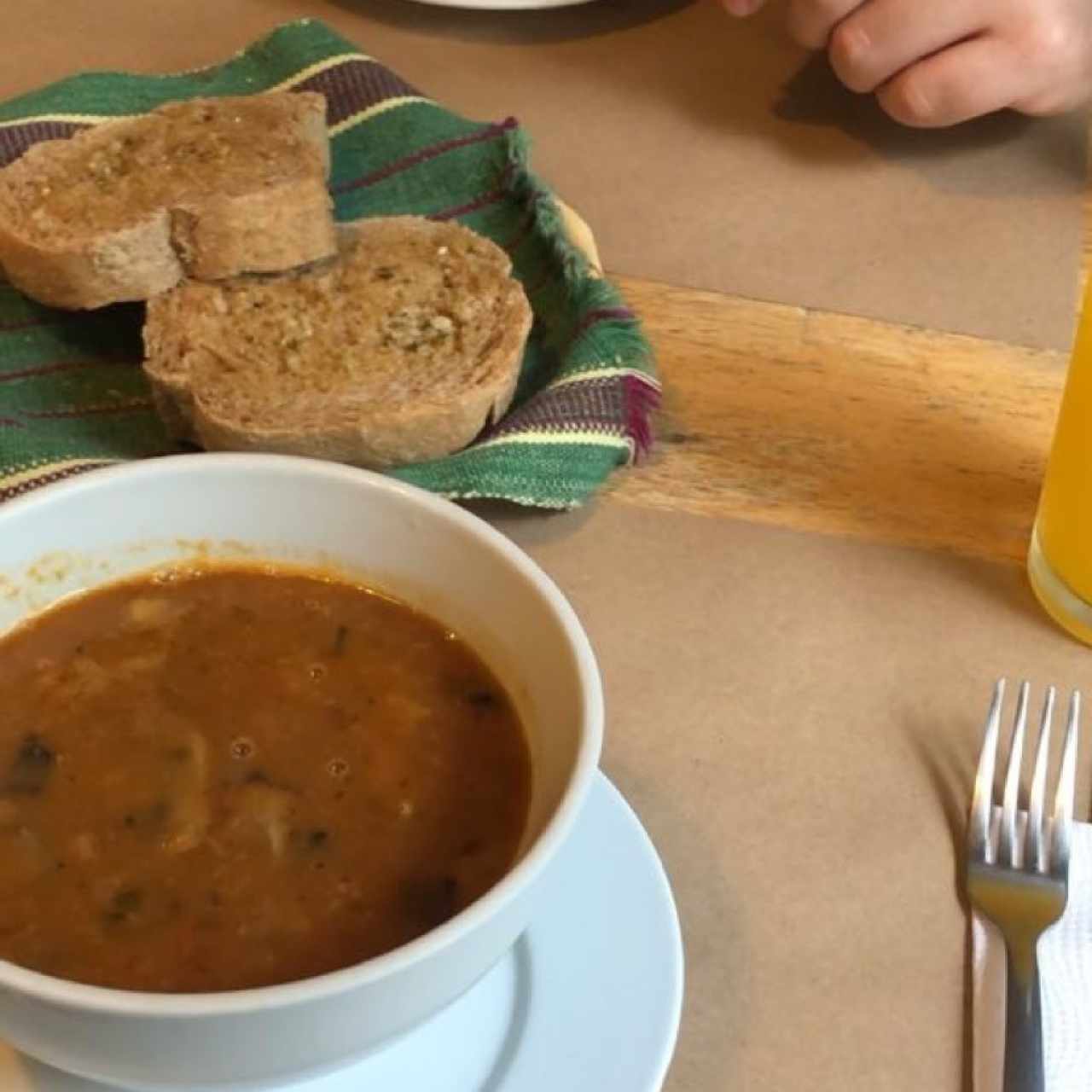 sopa de garbanzo