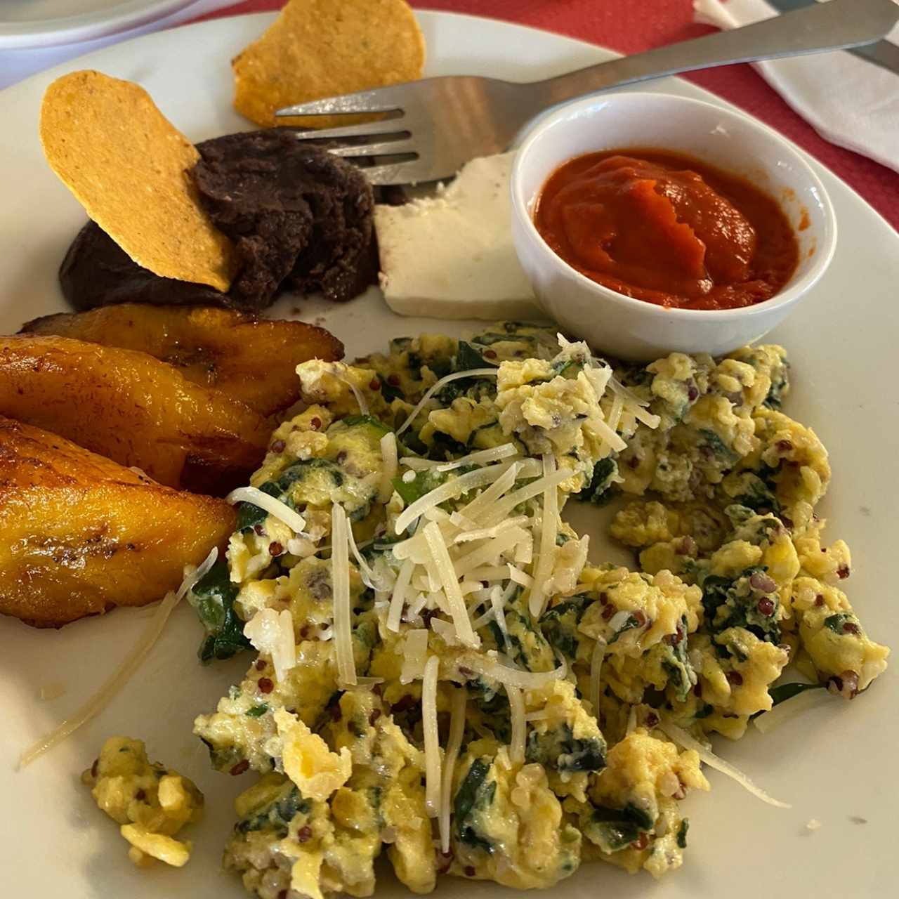 Huevos con espinaca