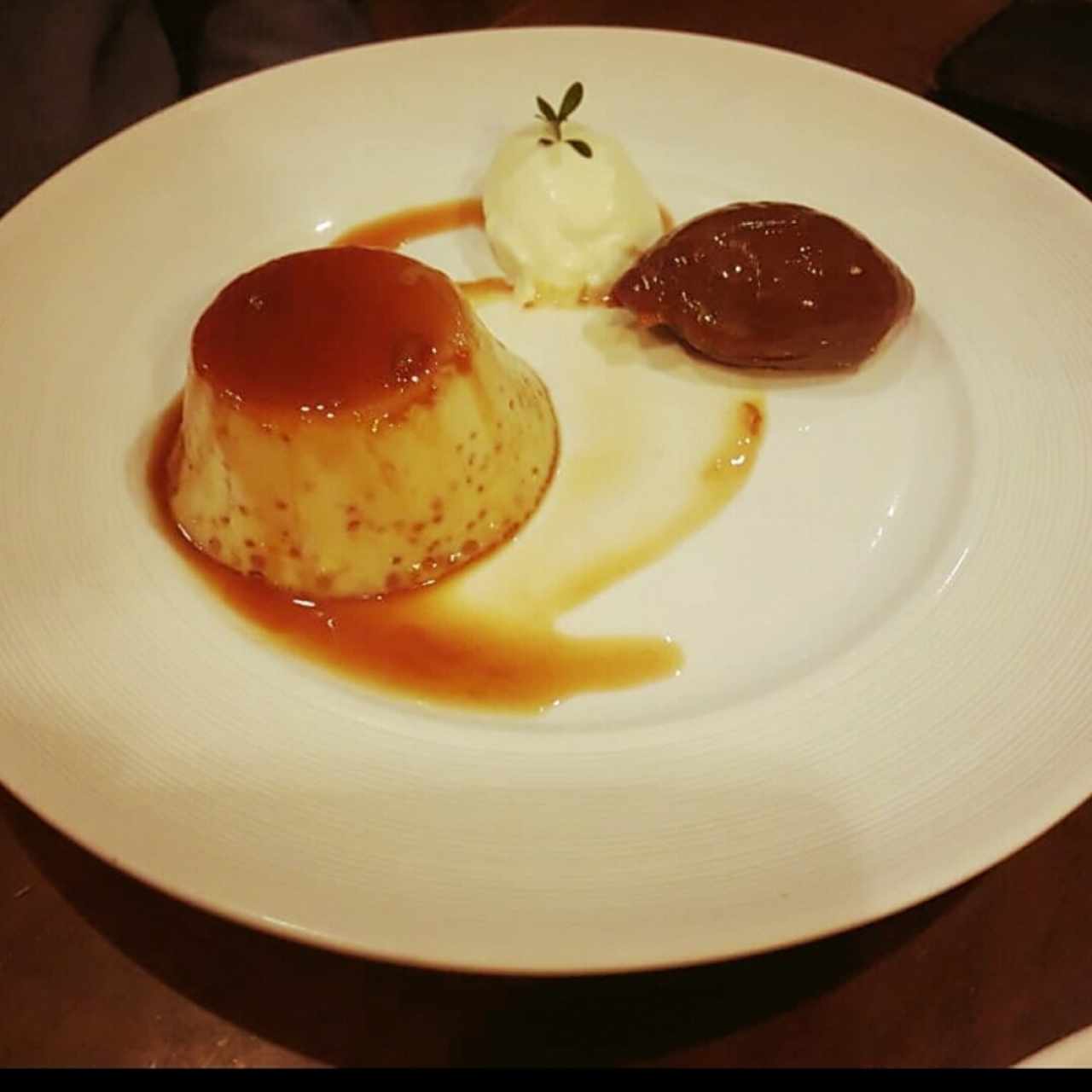 Flan con Dulce de Leche
