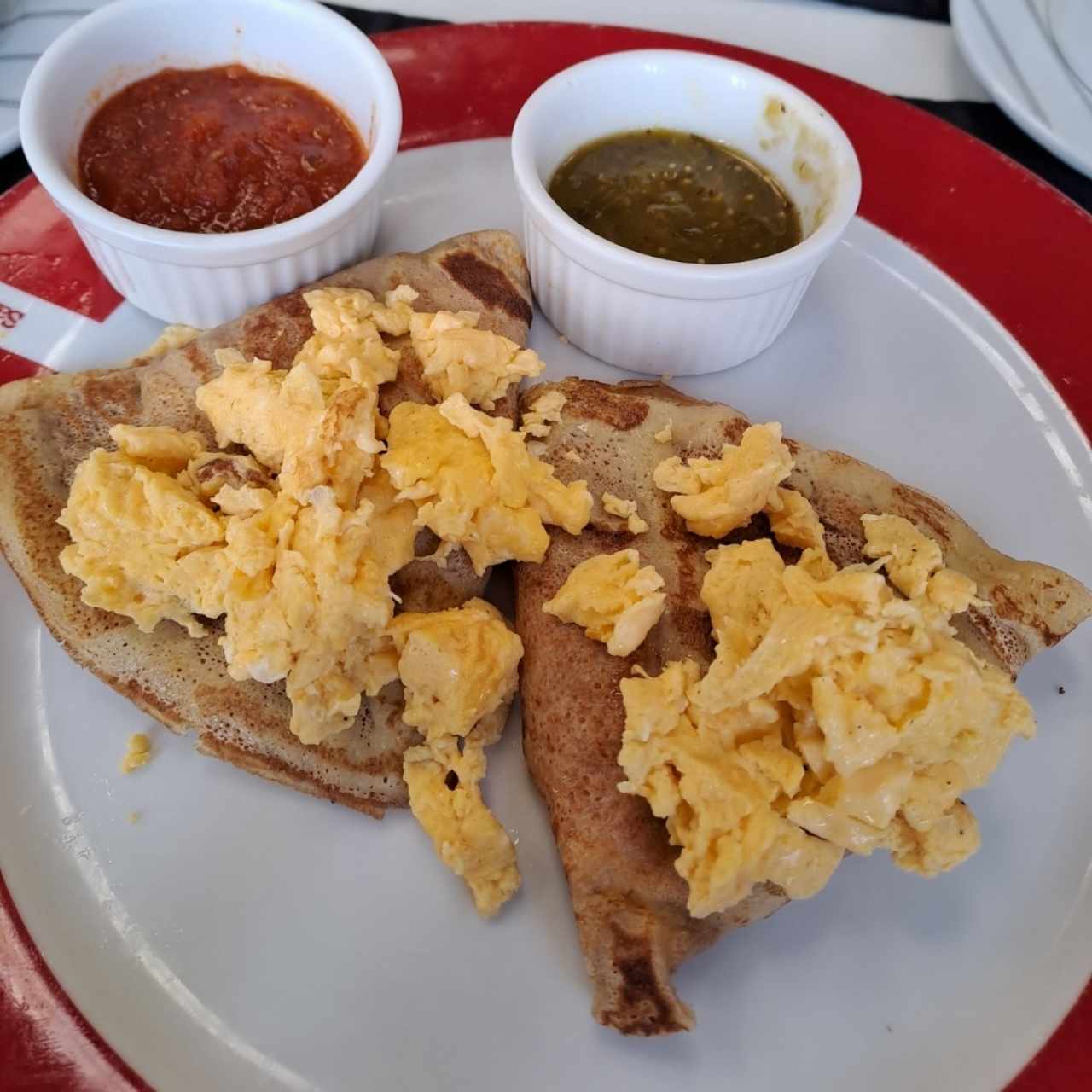 crepa de huevos divorciados