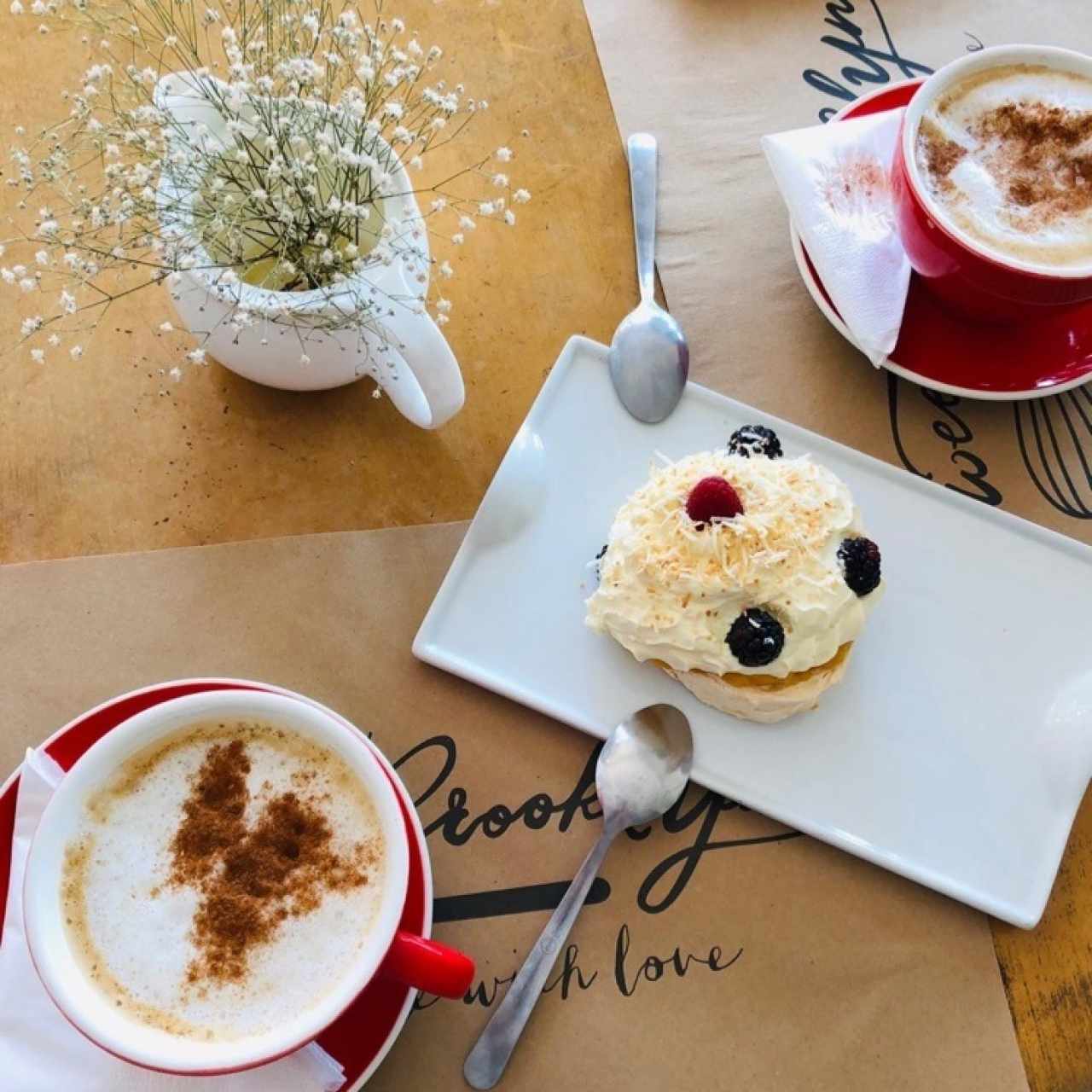 capuccino y espumilla con merengue