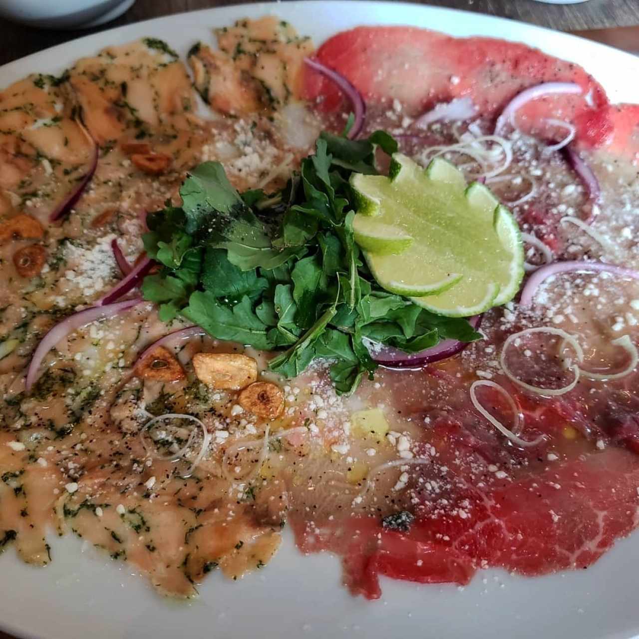 CARPACCIO DE LOMITO, SALMÓN O MIXTO