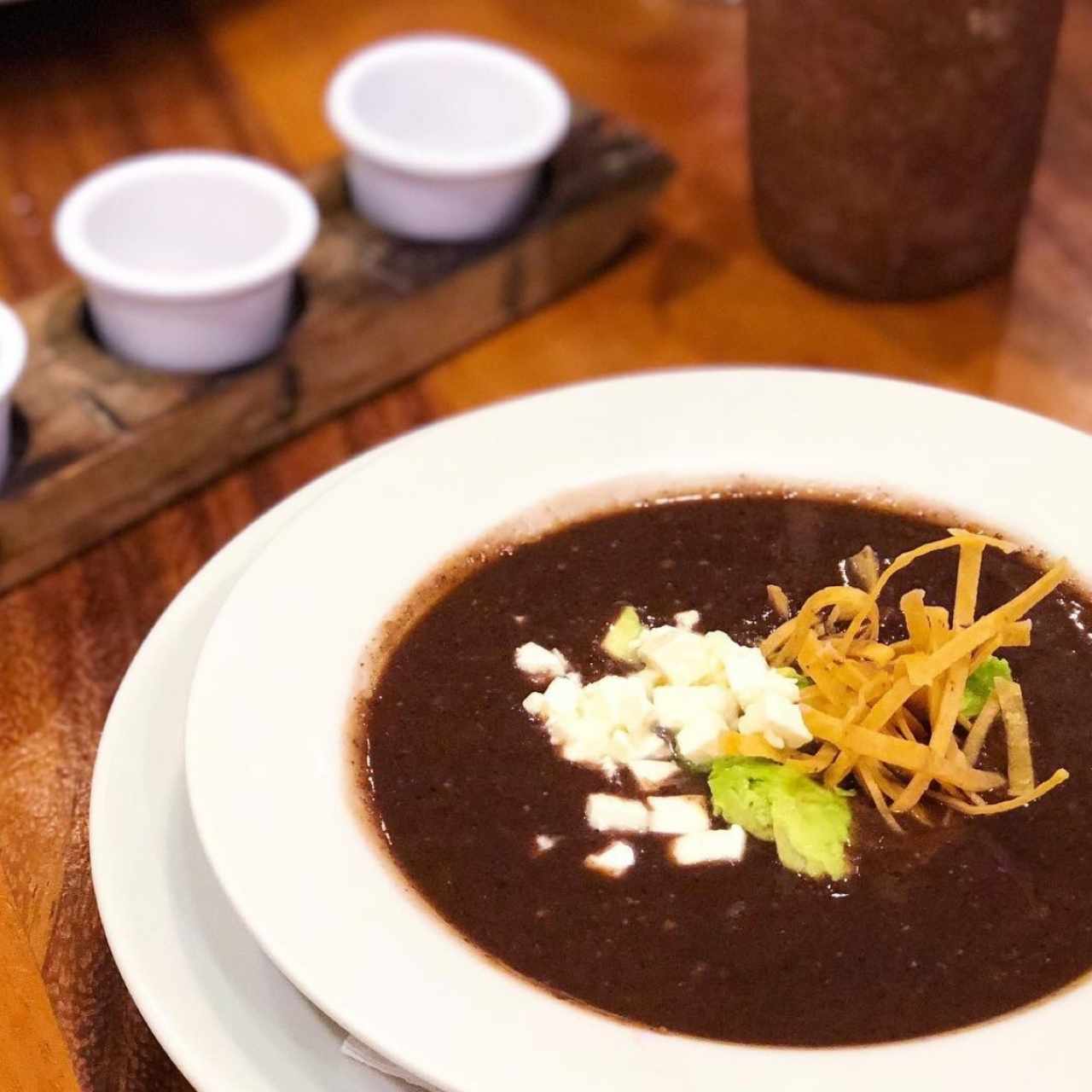 Sopa de Frijol al Albañil