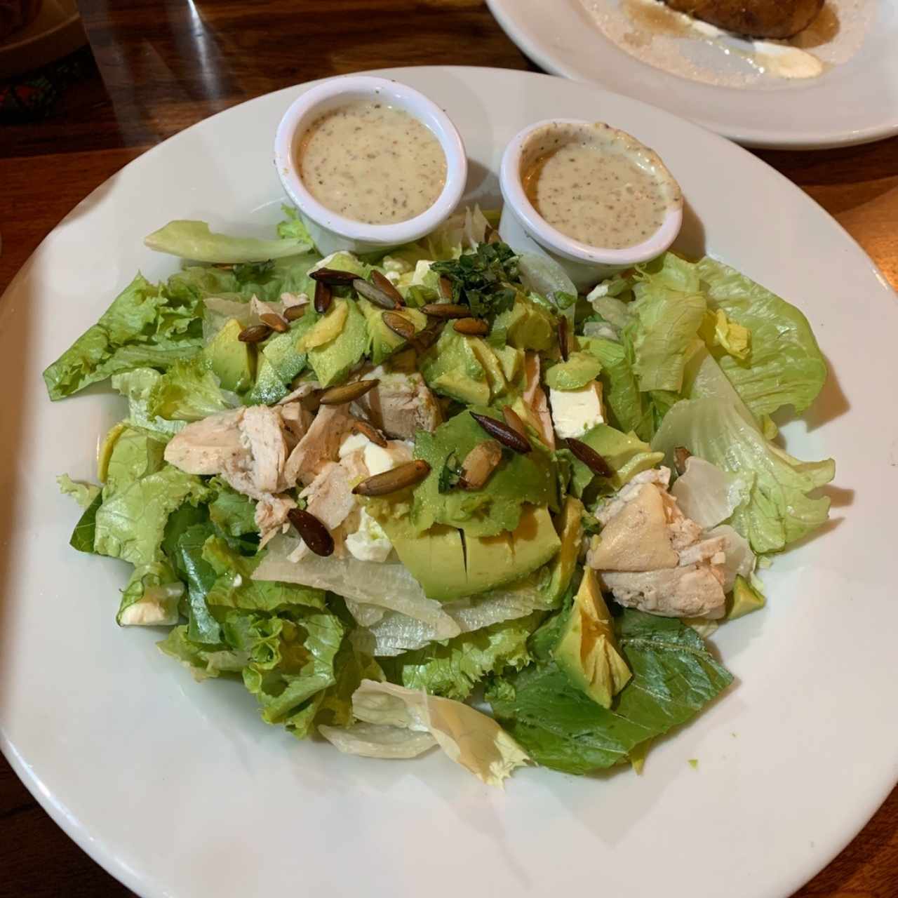 Ensaladas - Aguacate y Pepitoria