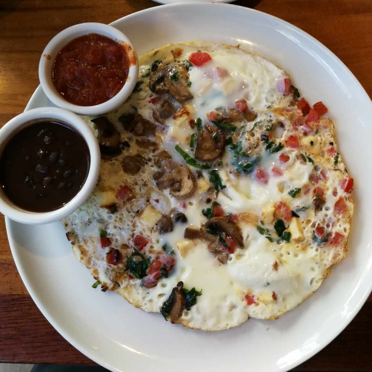 Omelette de Claras, Queso Panela y Vegetales