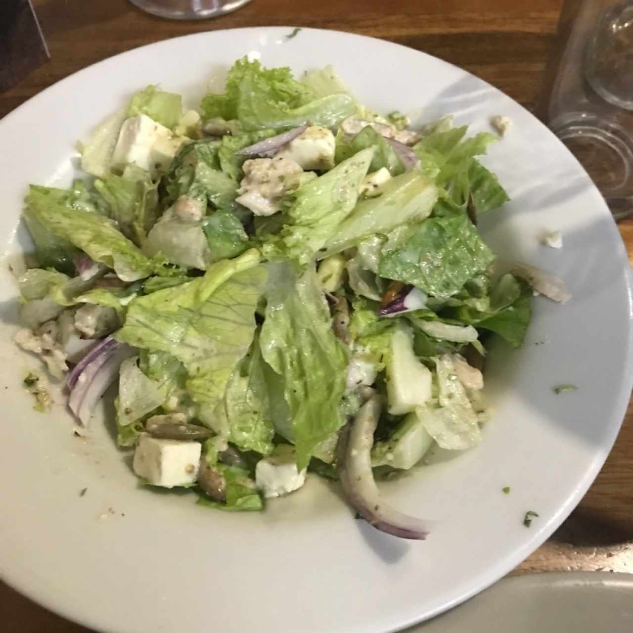 Ensaladas - Aguacate y Pepitoria