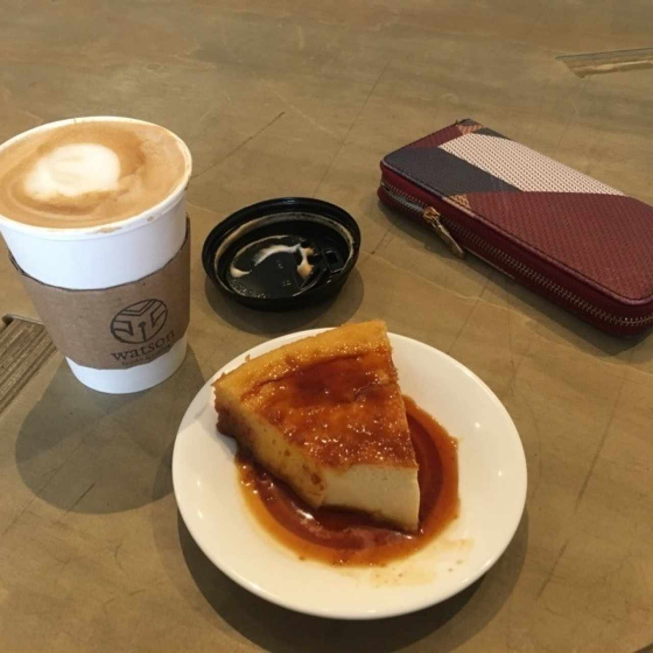 Flan y capuchino