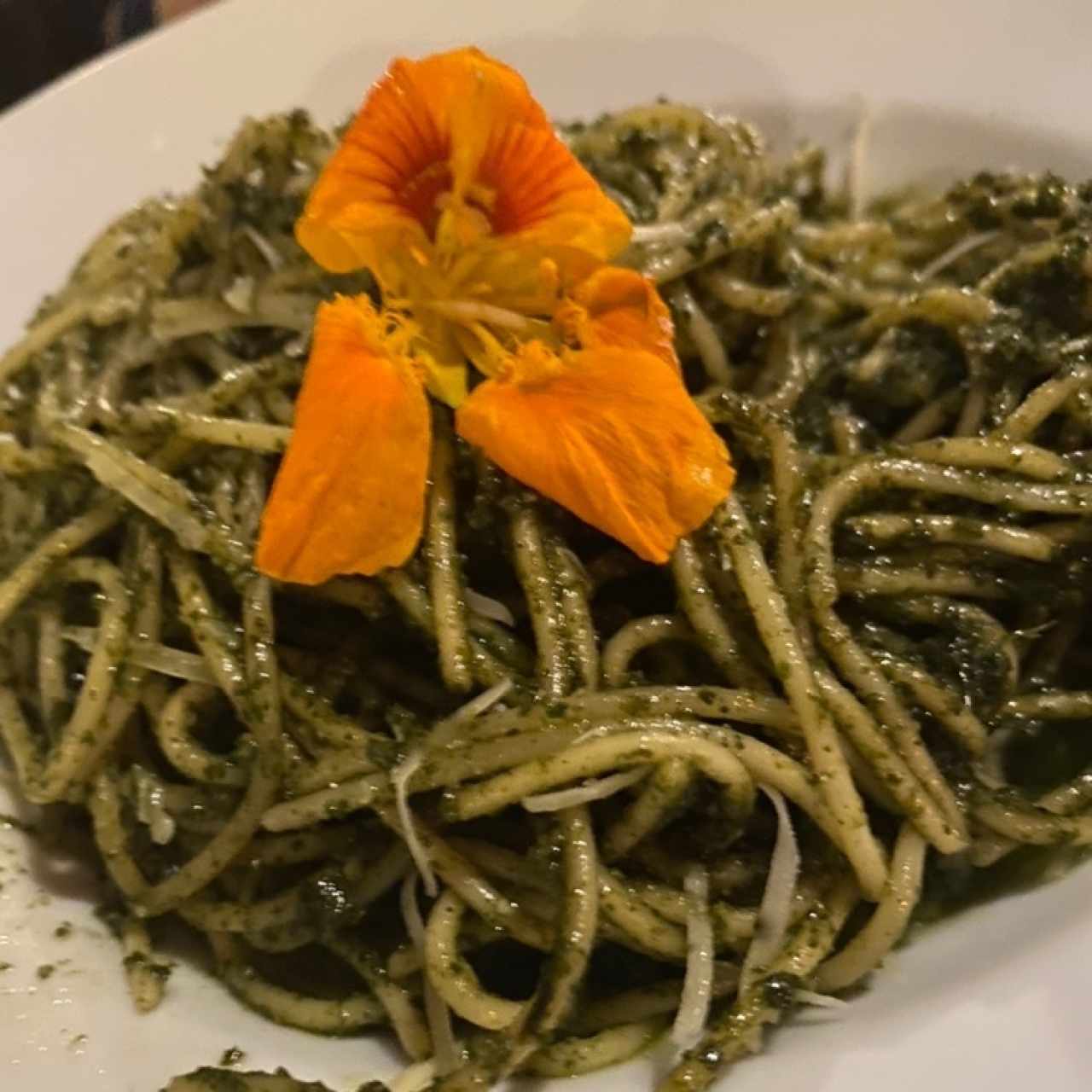 Spaghetti al pesto