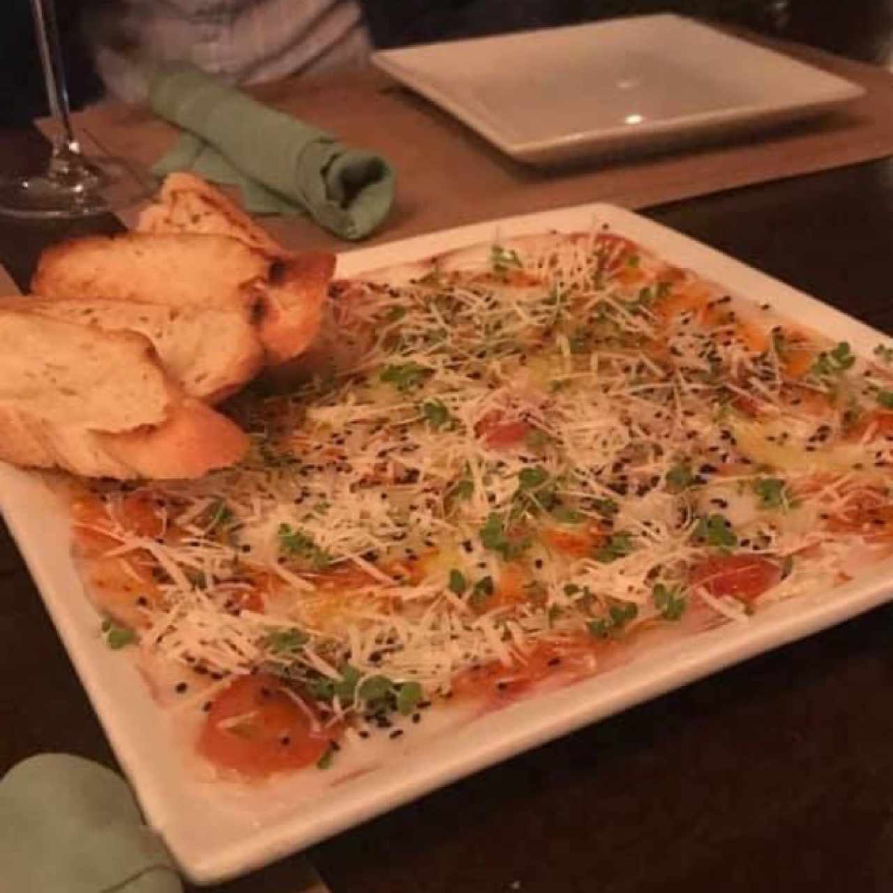 Carpaccio de róbalo