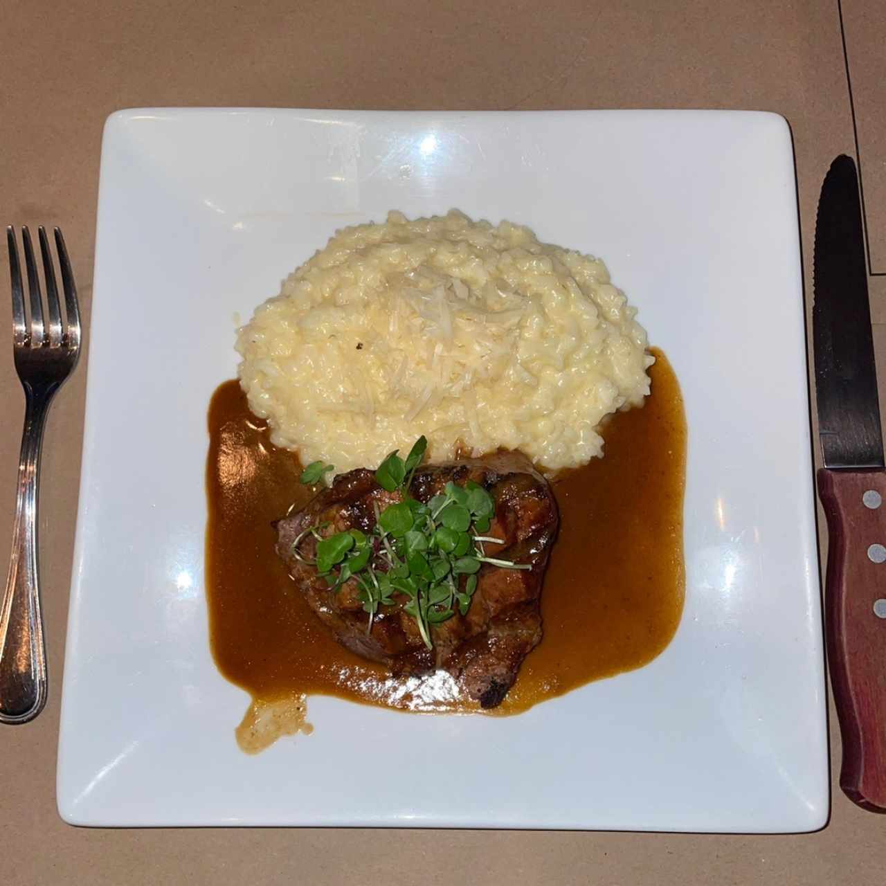 Lomito Demi-Glace Con Aceite De Trufa