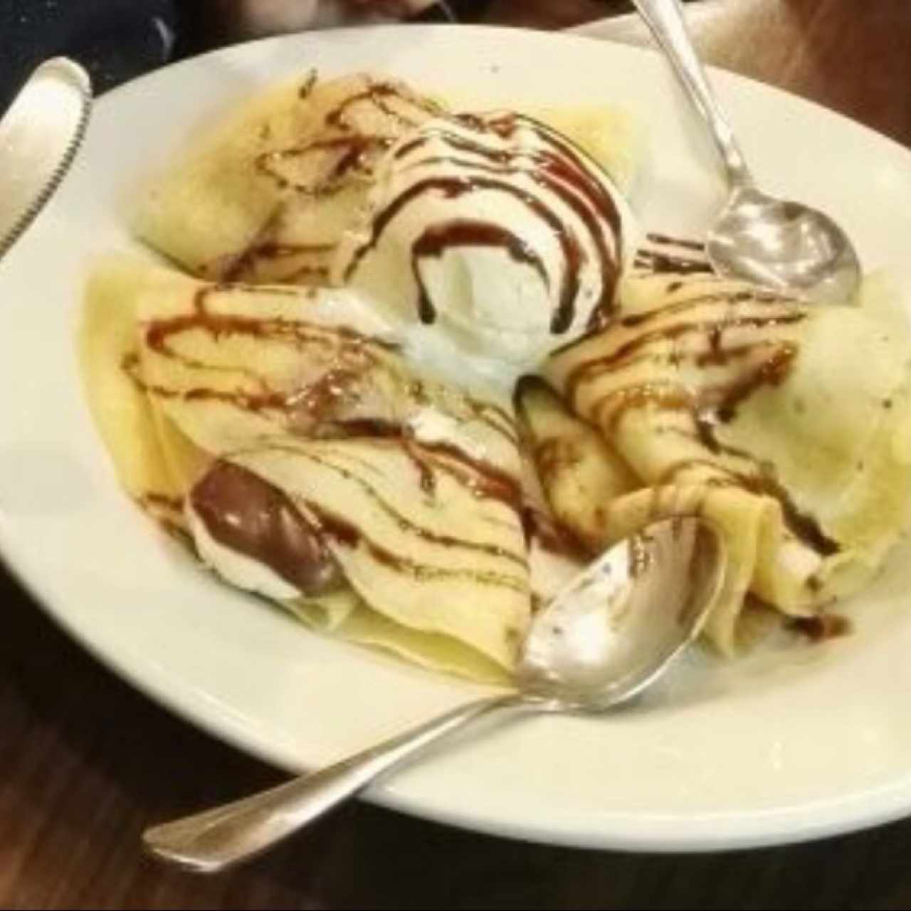 crepa de nutella con helado