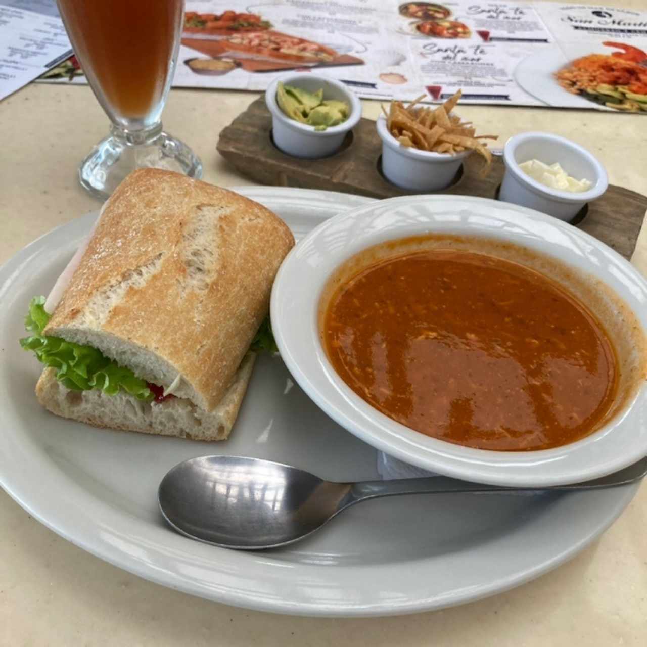 Lunch - Dos de Tres