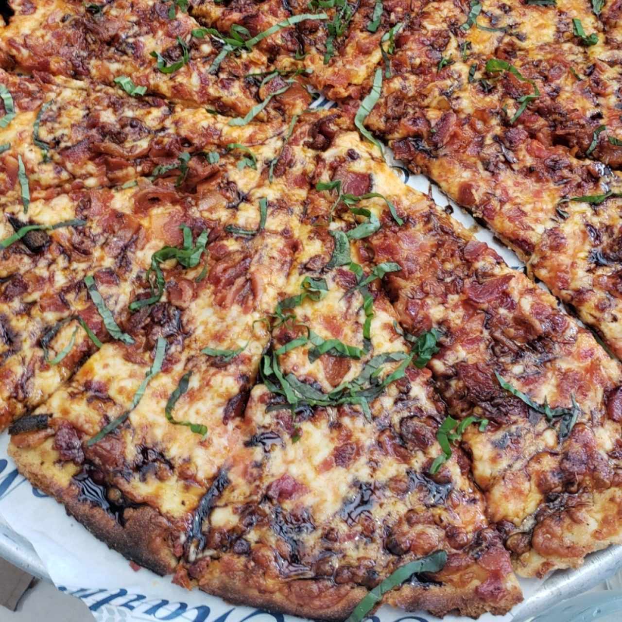 Pizzas Rusticas - Balsámica con Tocino