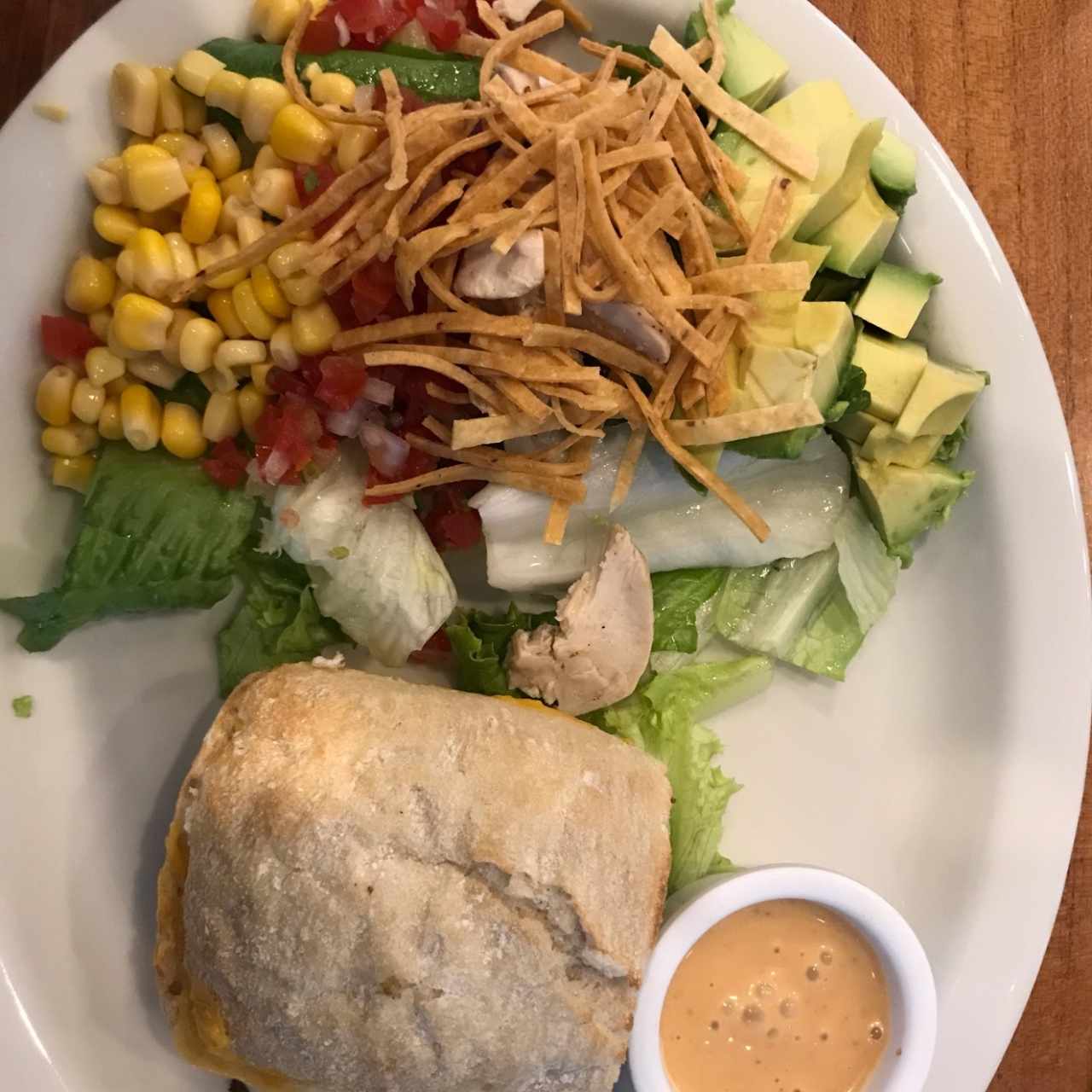 Ensaladas - Ensalada Santa Fe con pan de 4 quesos