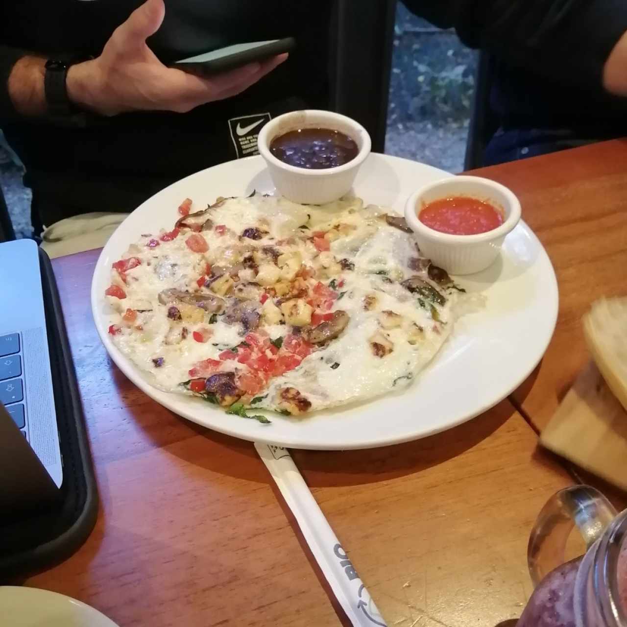 Omelette de Claras, Queso Panela y Vegetales