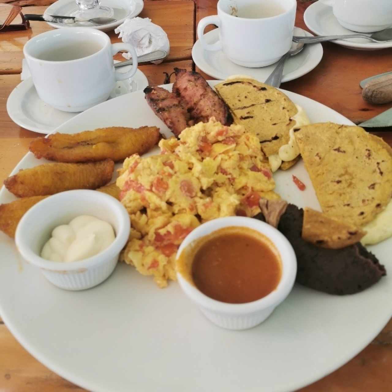 DESAYUNO - El Tecpaneco