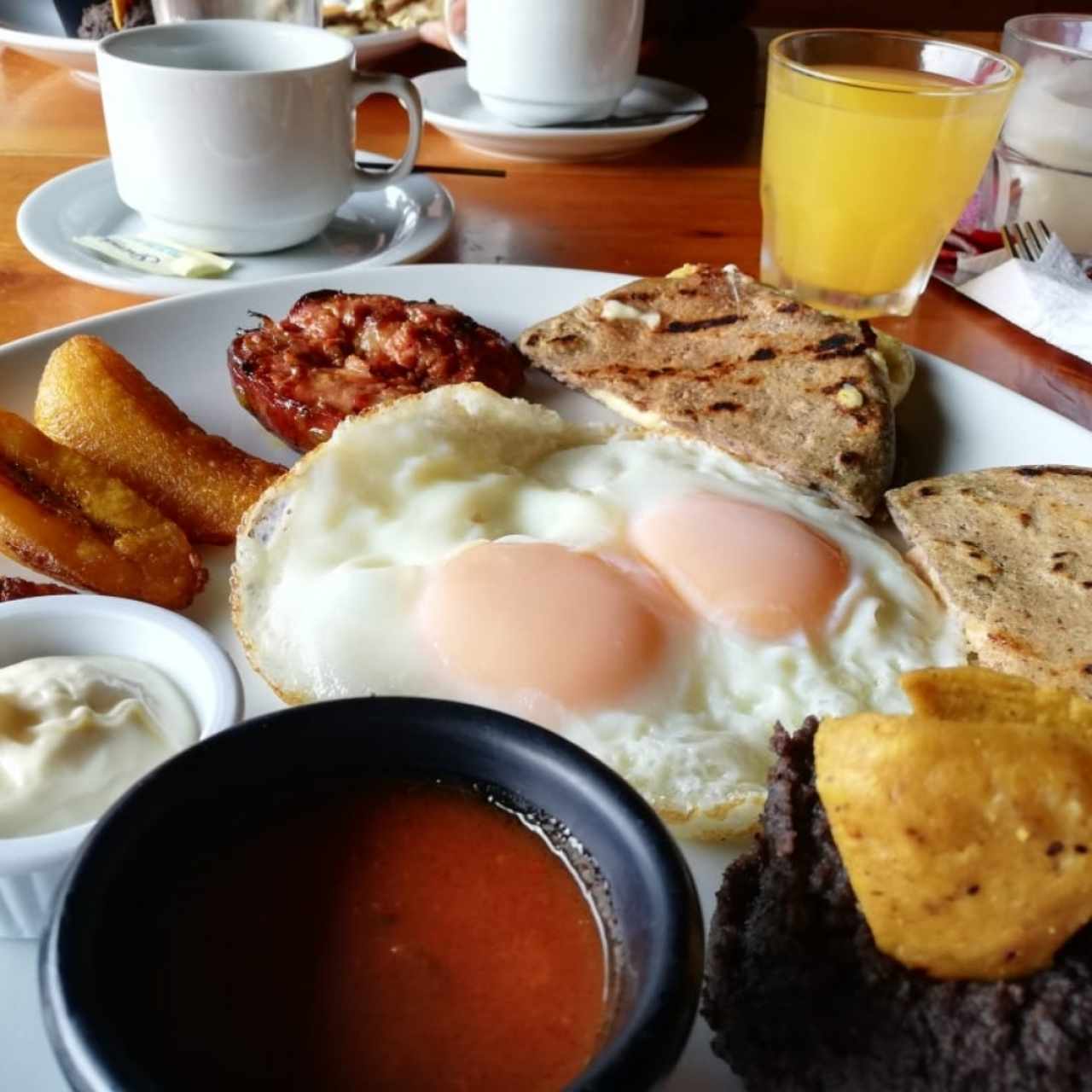 DESAYUNO - El Tecpaneco