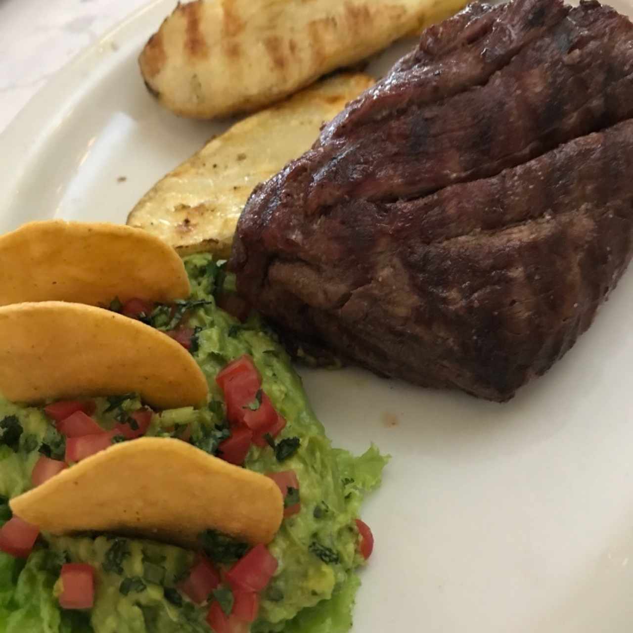 plato con guarniciones