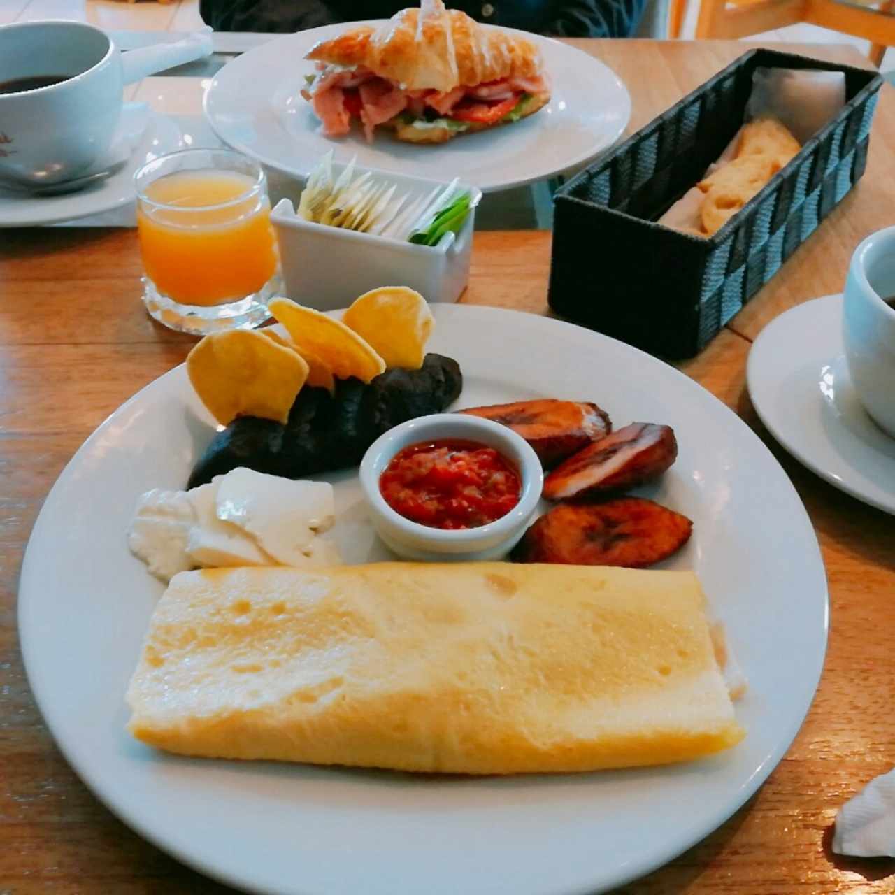 Desayuno Típico con Omelette