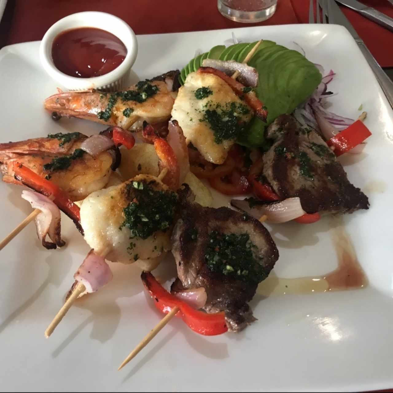 Brochetas Mar y Tierra