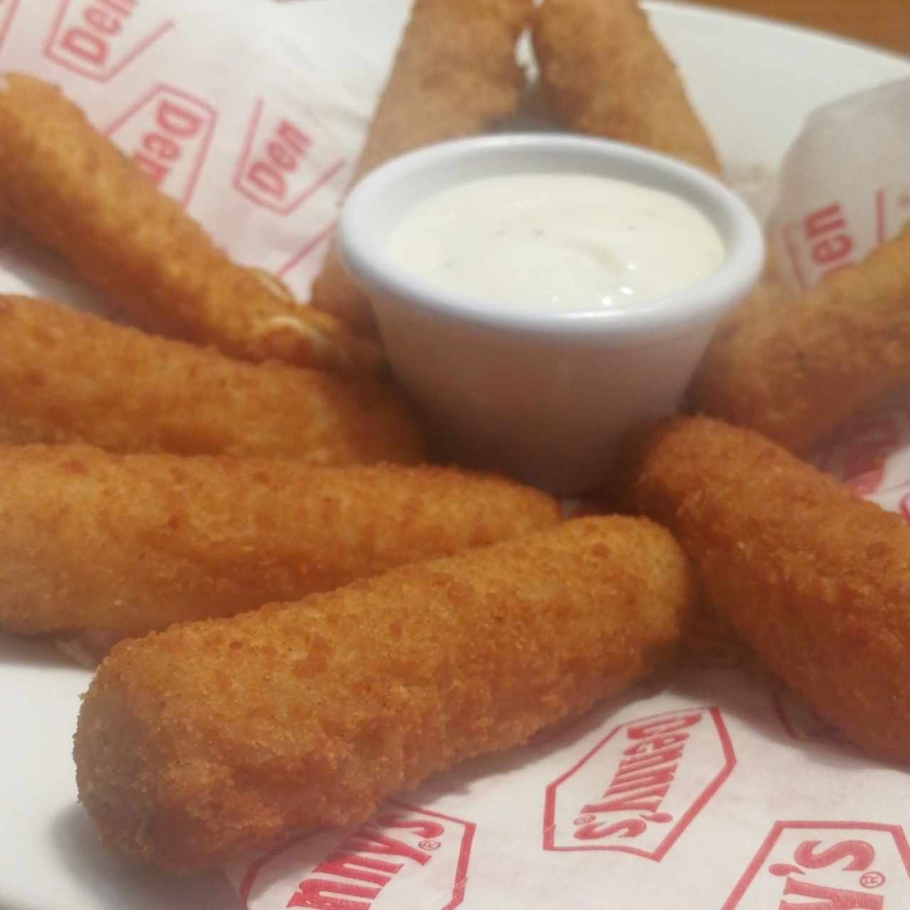 deditos de mozzarella