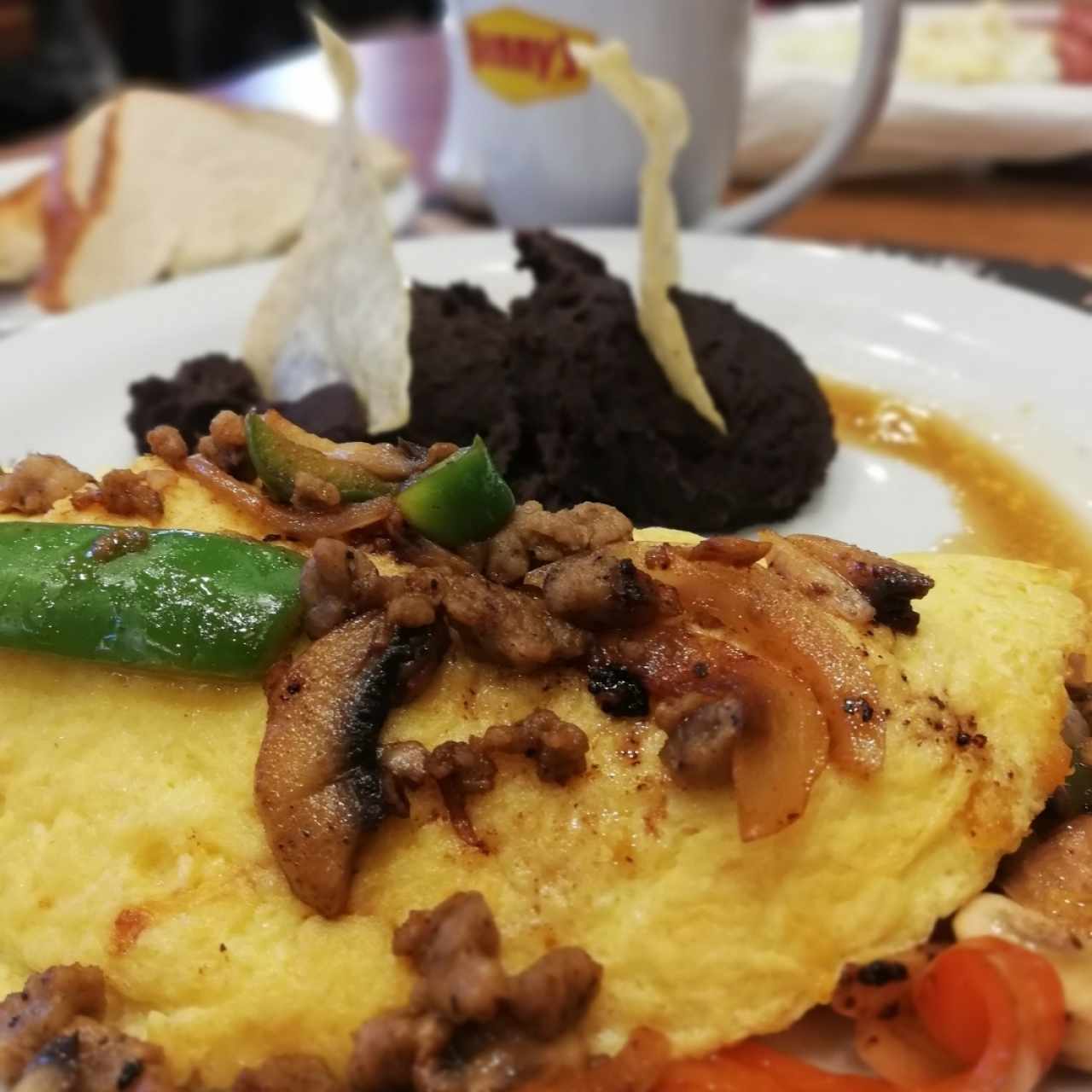 OMELETTES & SKILLETS - Ultimate Omelette