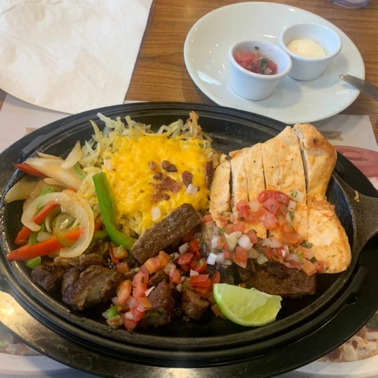Prime Rib & Chicken Sizzlin Skillet