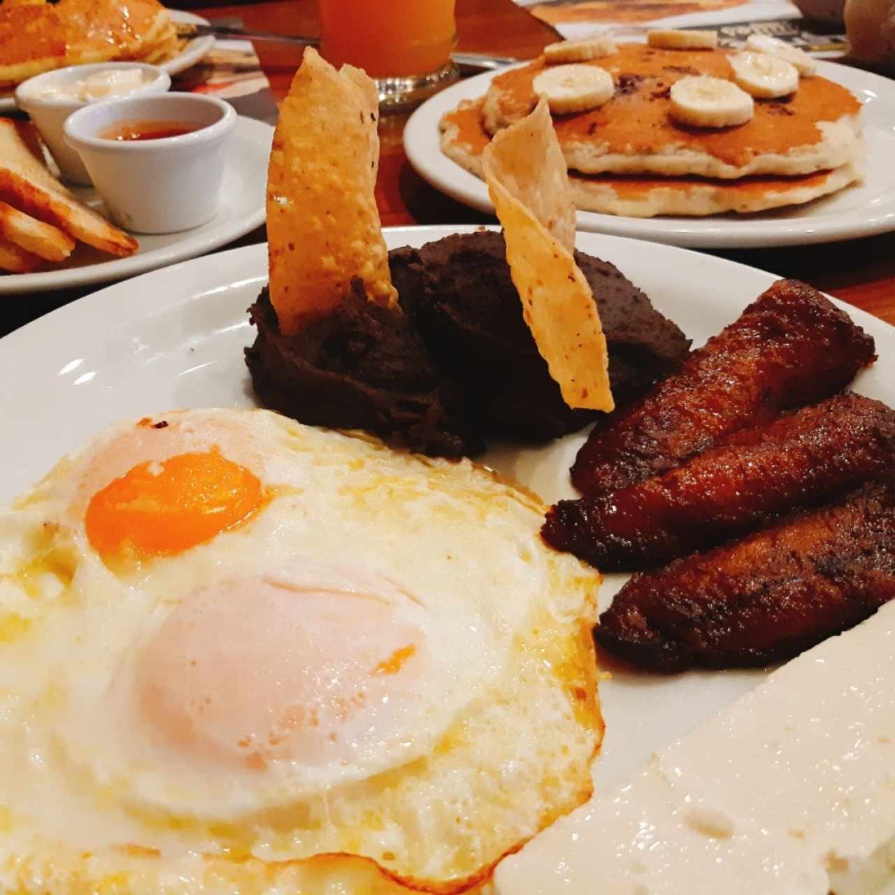 FAVORITOS - Desayuno típico