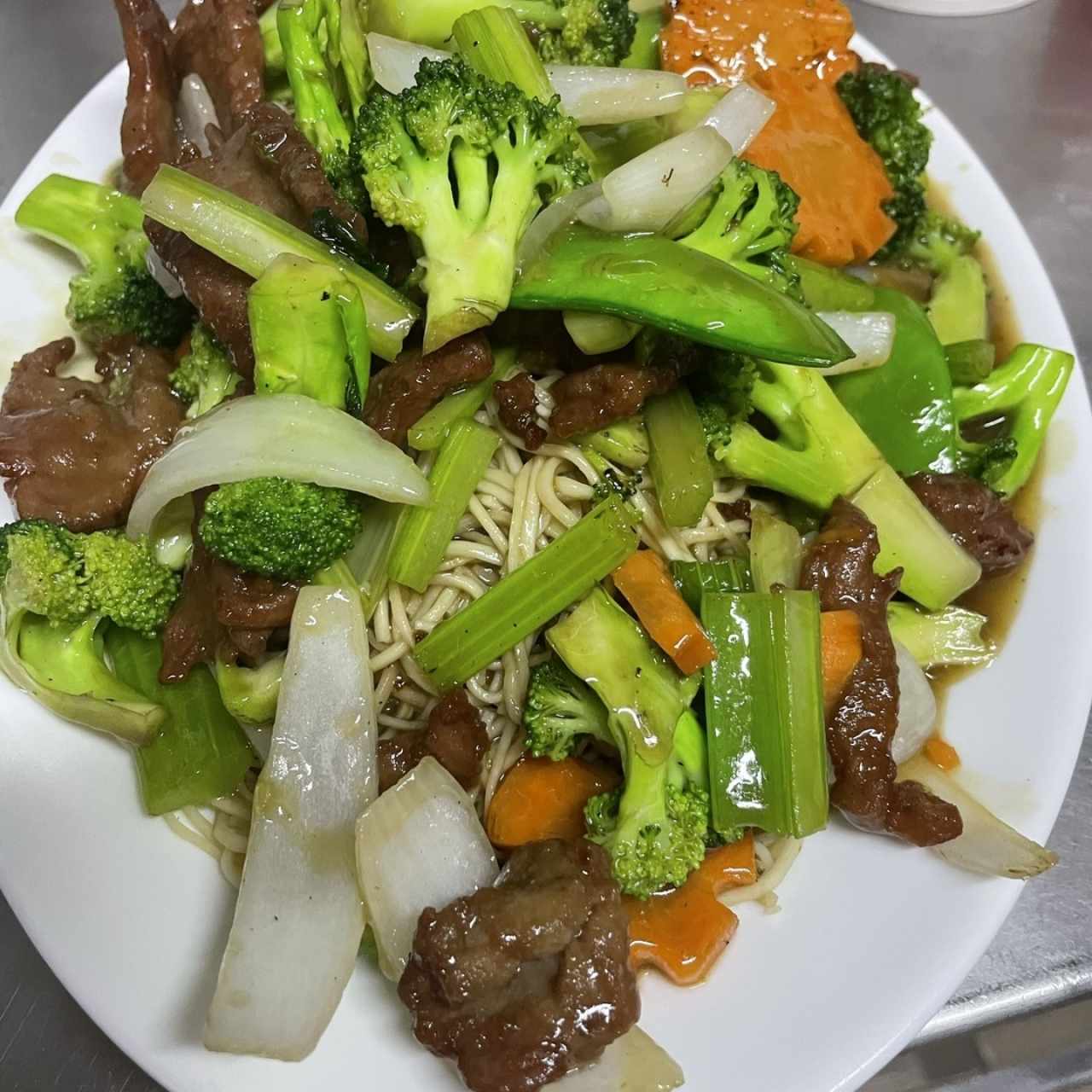 Chow mein de lomito