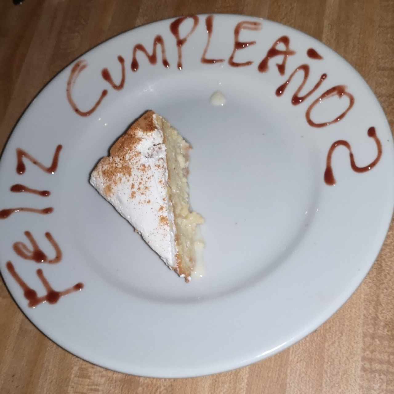 Pastel de cortesía por cumpleaños