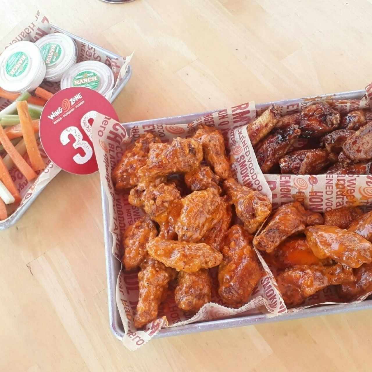 alitas en barbacoa + alitas picantes