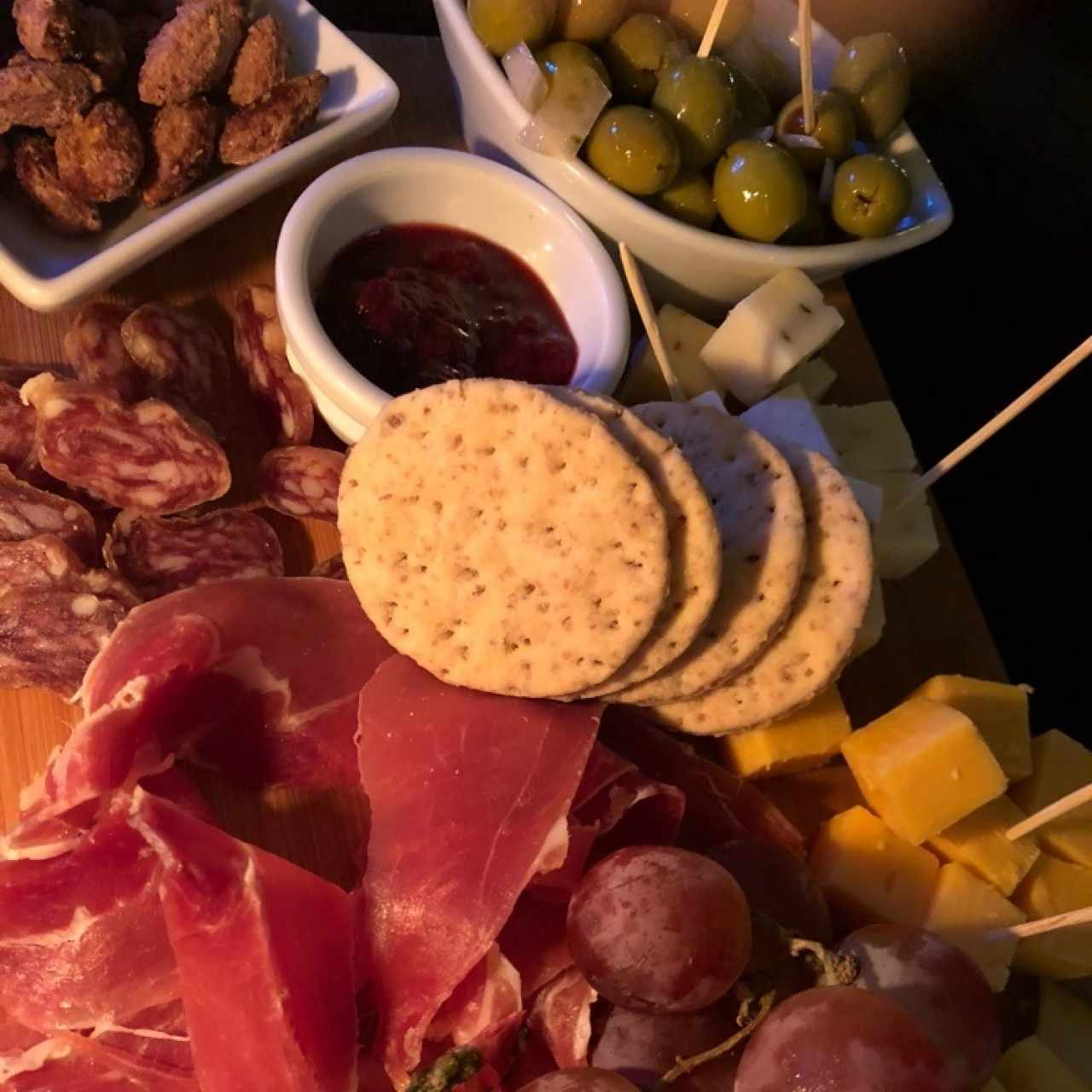 Tabla de Queso Y Charcuterie