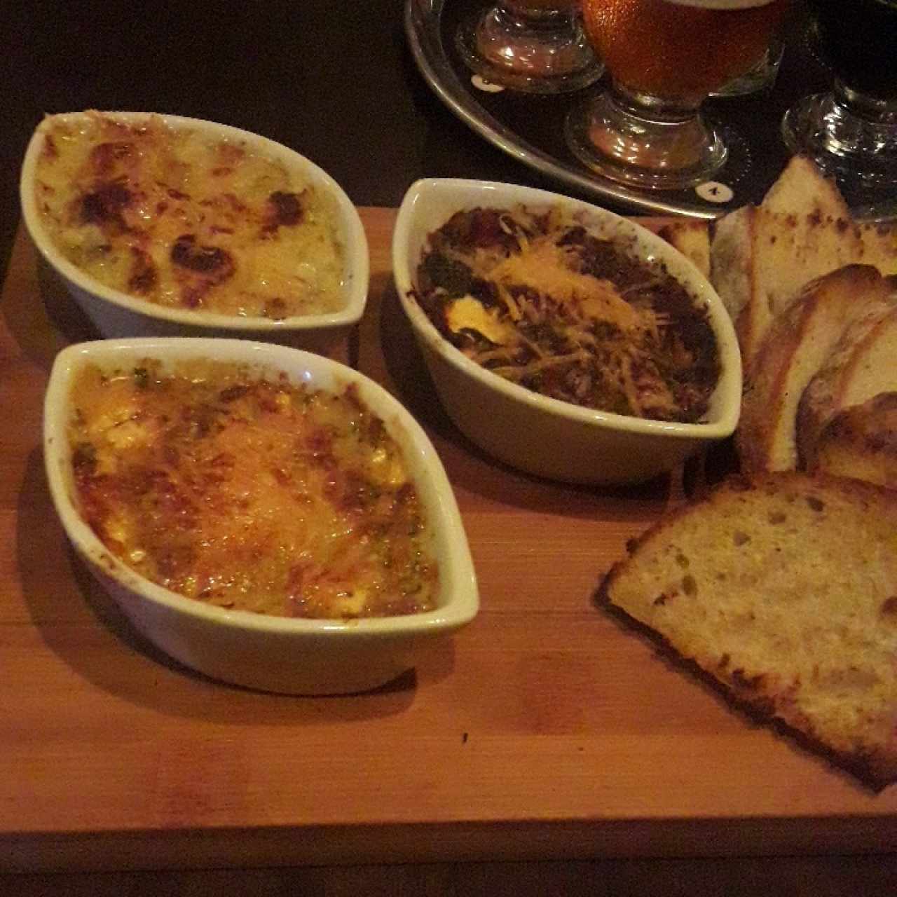 ENTRADAS - Trío de Gratinados