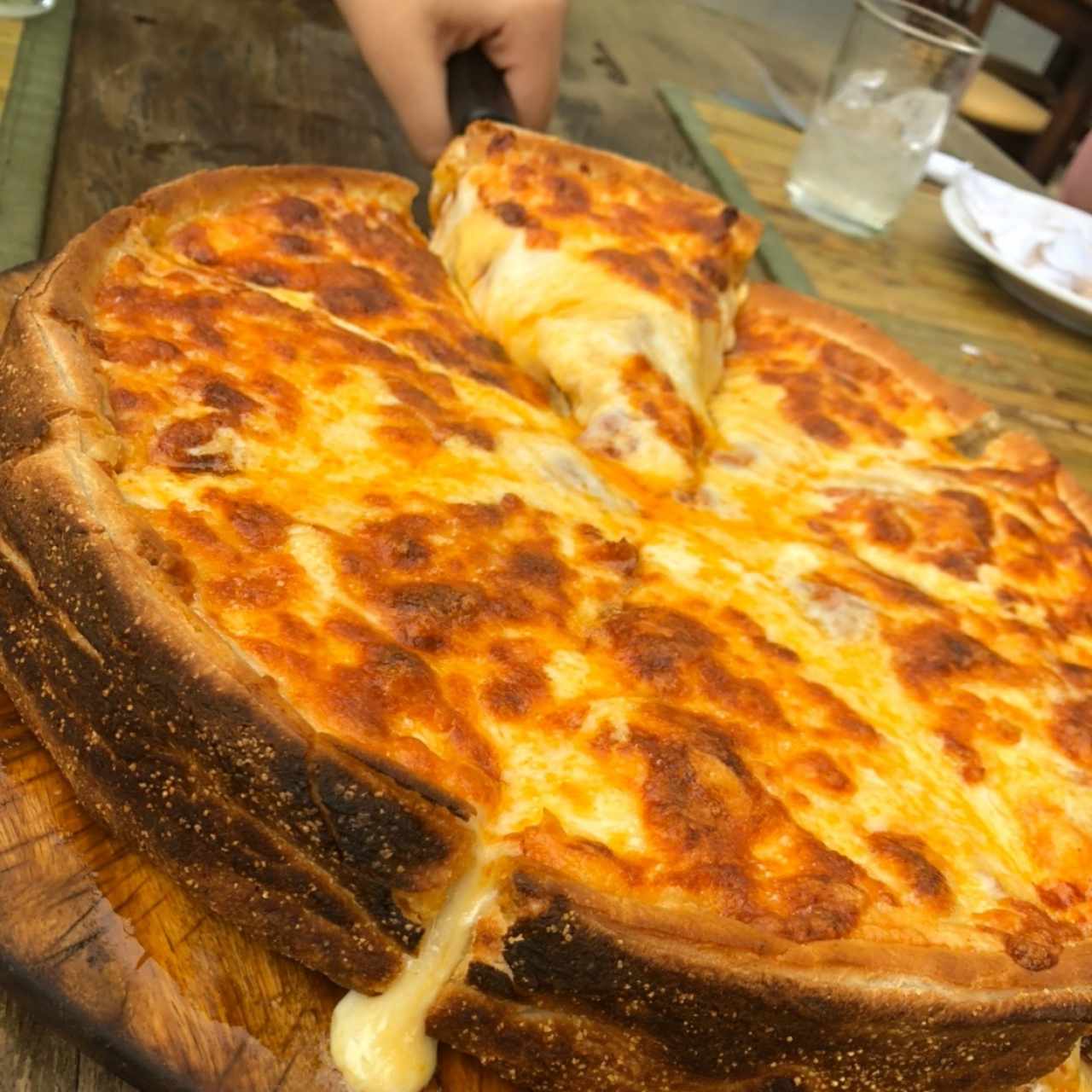 PIZZA DE CARNES 