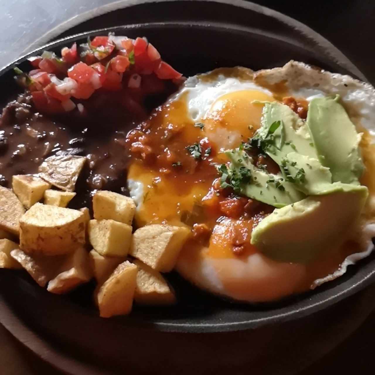 huevos motuleños
